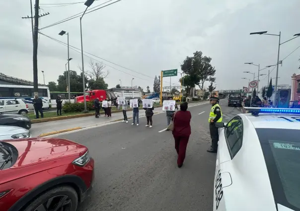 Bloquean la vía a Morelos por el abuso de dos menores