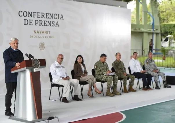 Acusa AMLO qué hay campaña de desprestigio contra fuerzas armadas