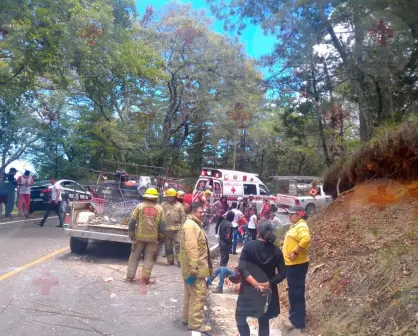 Paramédicos atienden a seis heridos por explosión de pirotecnia en Tenancingo