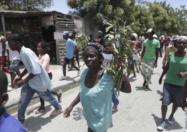 Secuestro de enfermera estadounidense y su hijo amenaza ayuda humanitaria