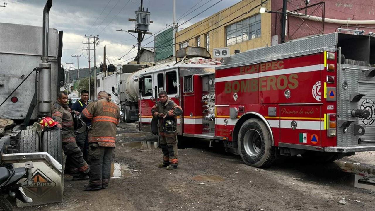 Mas de diez personas resultaron intoxicadas tras una fuga de químicos en una empresa en Xaloston, en Ecatepec. Se reportan fuera de peligro. Foto: Cortesía