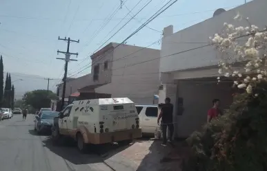Camión de valores sin freno choca contra 7 vehículos y 2 casas en Cumbres
