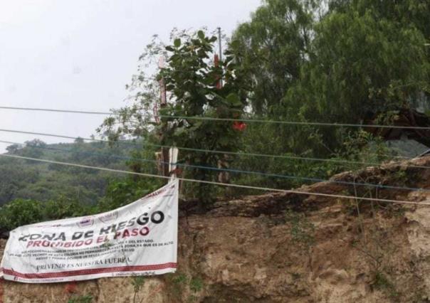 Hay acuerdo con afectados por deslave en Chimalhuacán, se reubicarán