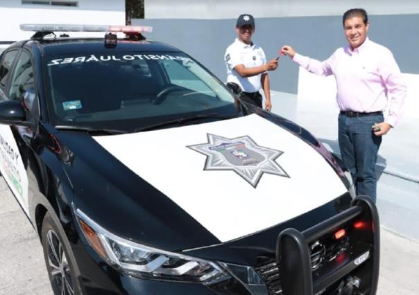 Entrega Francisco Treviño 5 nuevas patrullas en Juárez, Nuevo León