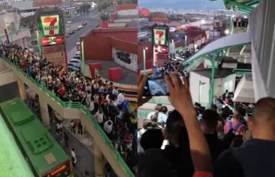 ¡Las filas! Abarrotan estación Universidad ante regreso a clases en la UANL