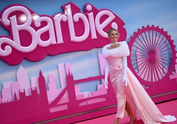 ¡Crece la ola rosa! Supera Barbie los mil millones dólares