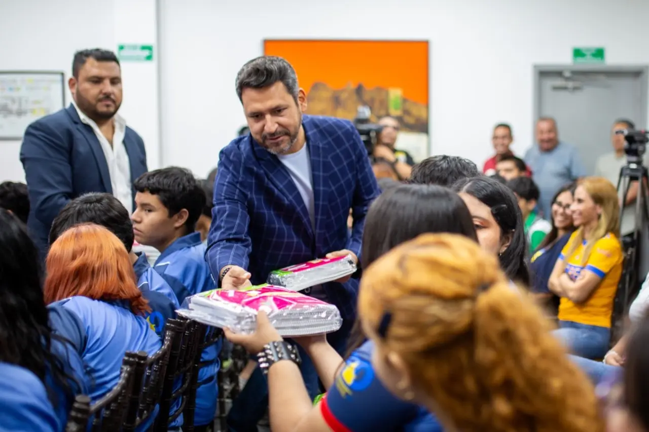 Inicia Guadalupe registro para útiles escolares para alumnos de prepa y facultad