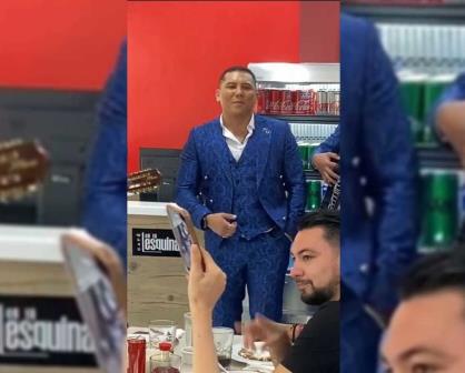 Edwin Luna sorprende con serenata en restaurante de Televisa