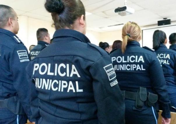 Separan de su cargo a mujer policía en Gómez Palacio