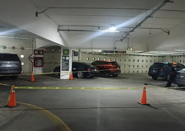 Balacera en estacionamiento de la T2 del AICM moviliza a servicios de emergencia