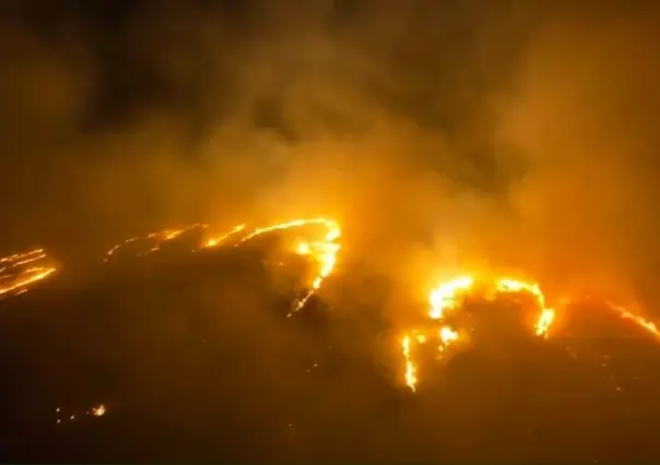 Sube a 36 el número de muertos por los incendios forestales en Hawái