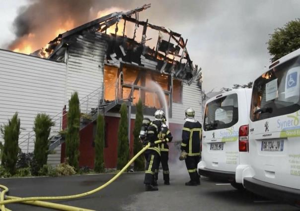 Mueren 11 ancianos en incendio en casa de descanso en Francia