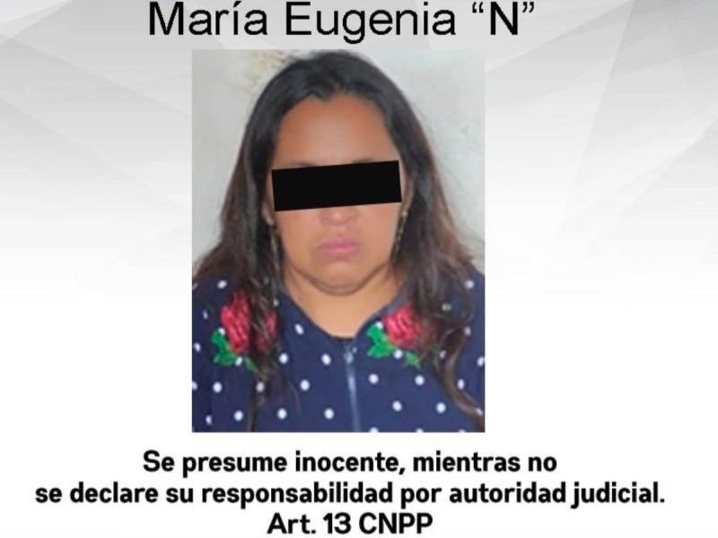 Arrestan a mujer de 40 años por golpear a su hijo en Morelos