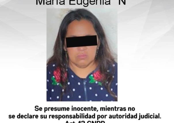 Arrestan a mujer de 40 años por golpear a su hijo en Morelos