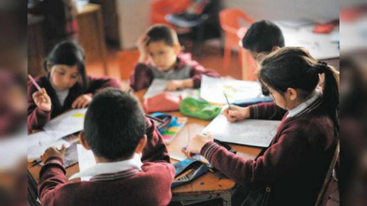 La educación es parte fundamental para el desarrollo de los niños, por ello, las dos hijas de Sergio podrán continuar con sus estudios gracias al Gobierno del Estado. Foto: El Espectador.