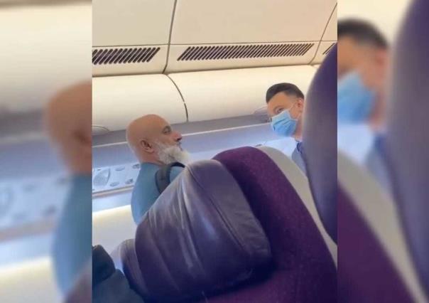 VIDEO: Musulmán amenaza con estallar en pleno vuelo de Malaysia Airlines