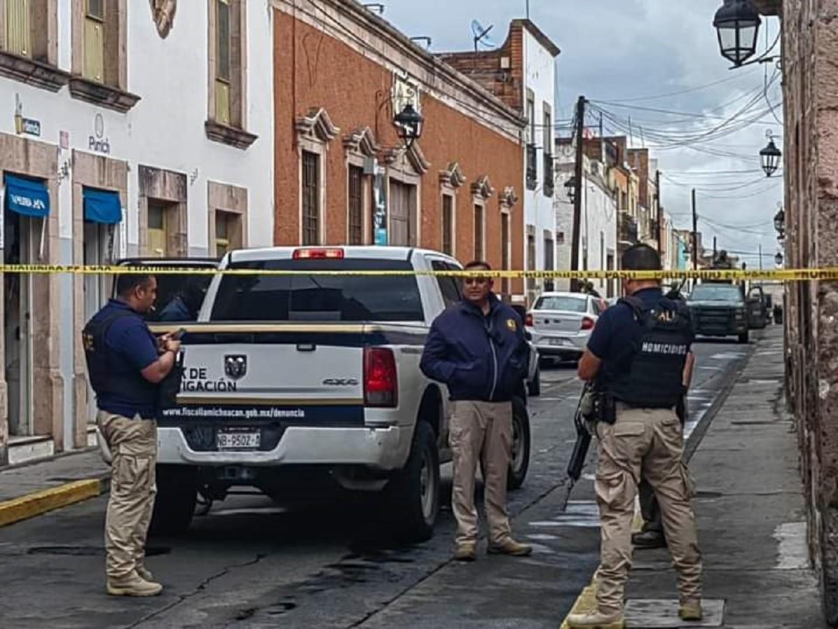 Las autoridades detuvieron a 4 personas, entre ellas 2 mujeres; también aseguraron armas de fuego. Foto: Twitter @TamaulipasI