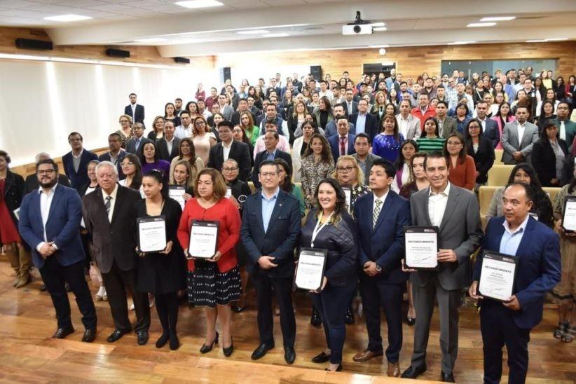 Entrega de reconocimientos de Espacios 100 por ciento Libres de Humo de Tabaco. Crédito: GEM.