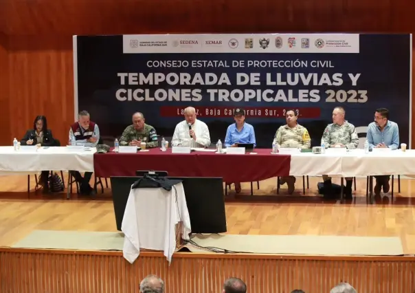 Suspenden clases por huracán Hillary en Baja California Sur