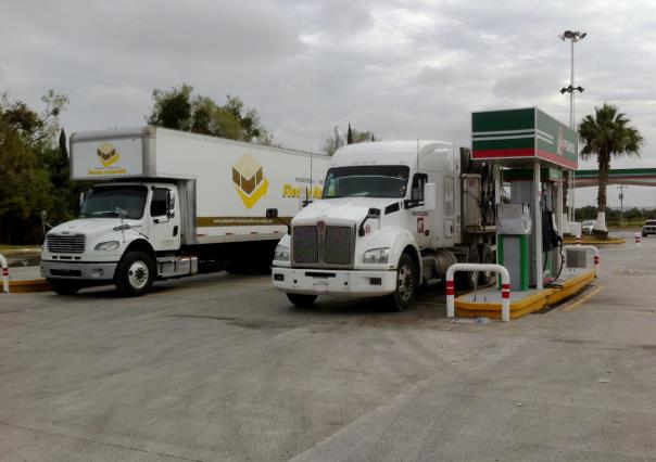 Alistan transportistas de CANACAR estrategia de abasto por daños de Hilary