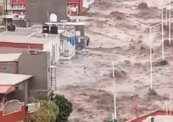 Hilary provoca fuertes lluvias en la península de Baja California