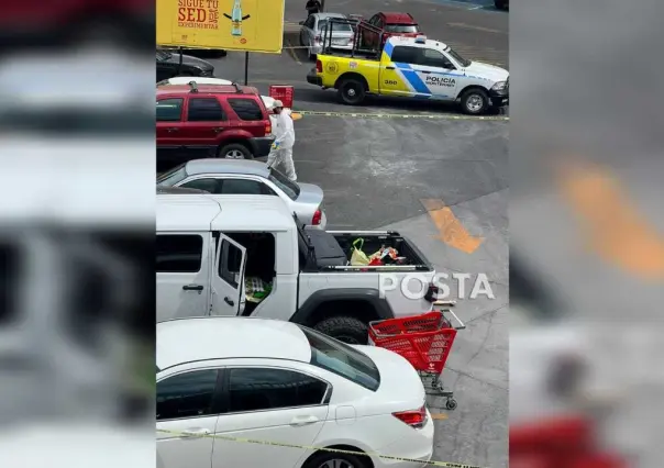 Ejecutan a hombre de 5 balazos en pleno centro comercial de Monterrey