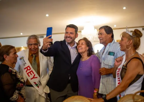 Celebran DIF Guadalpe a abuelitos en mes del Adulto Mayor con Gran Fiesta