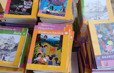 Ordenan detener distribución de nuevos libros de texto en Edoméx