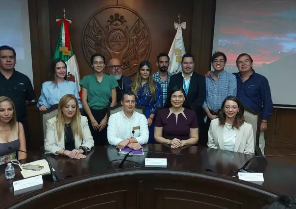 Luis Donaldo Colosio Riojas toma protesta del Sistema Municipal de Prevención de la Violencia contra las Mujeres en Monterrey