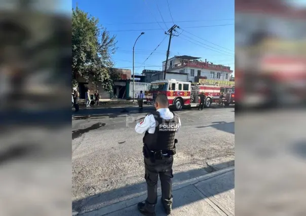 Incendio consume taller y vulcanizadora en la colonia Del Prado en Monterrey