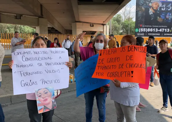 VIDEO: Caos vial..Bloquean trabajadores de grúas avenidas en Ecatepec