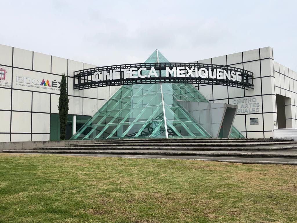 Edificio de la Cineteca Mexiquense.