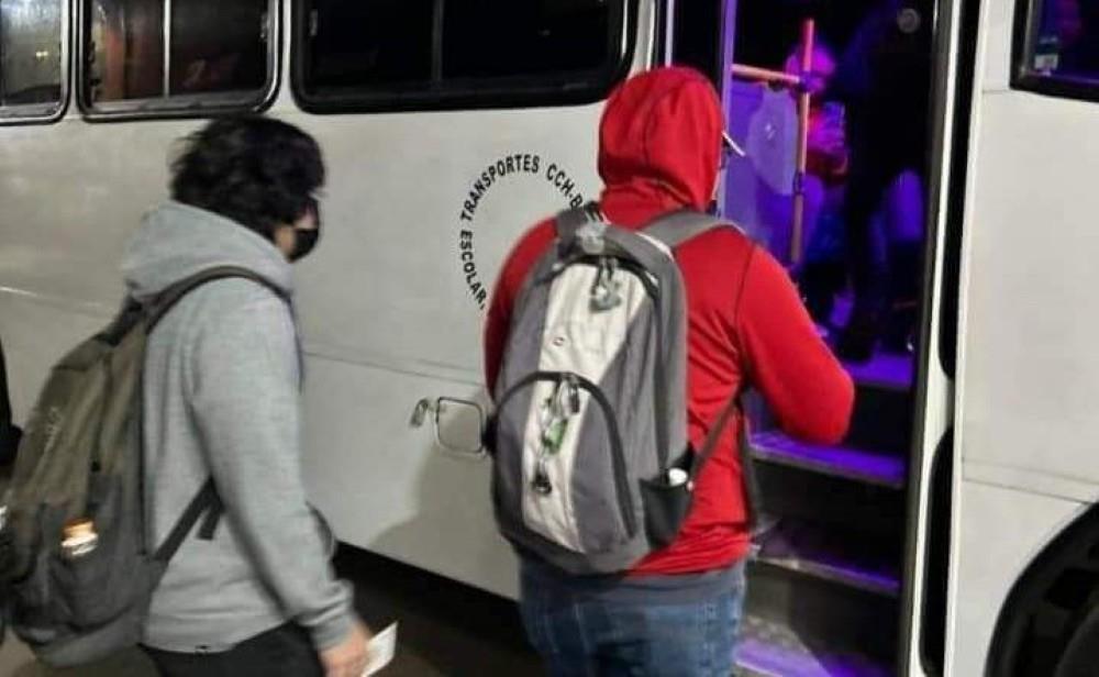 Refuerzan seguridad en el transporte gratuito para estudiantes de preparatoria y universidad en Ixtapaluca. Foto: Cortesía