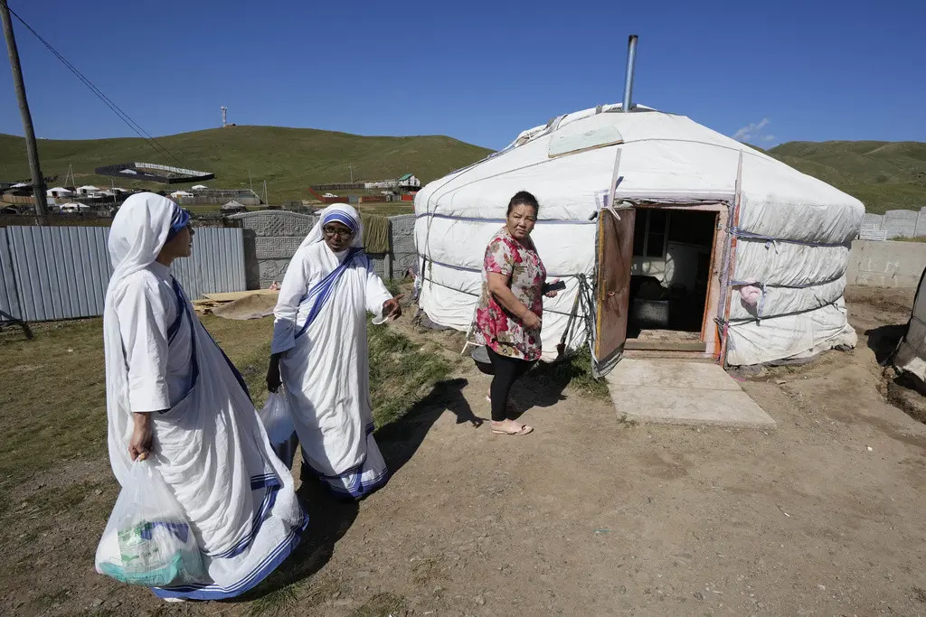 Encuentro histórico: Papa Francisco visita Mongolia para comunidad católica