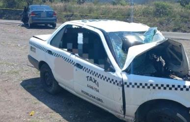 Mueren padre e hija tras choque contra taxi en Querétaro