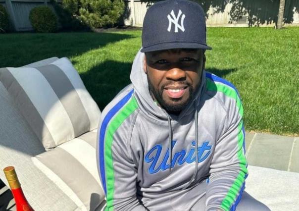 VIDEO: 50 Cent avienta micrófono durante show y golpea a fan en la cabeza