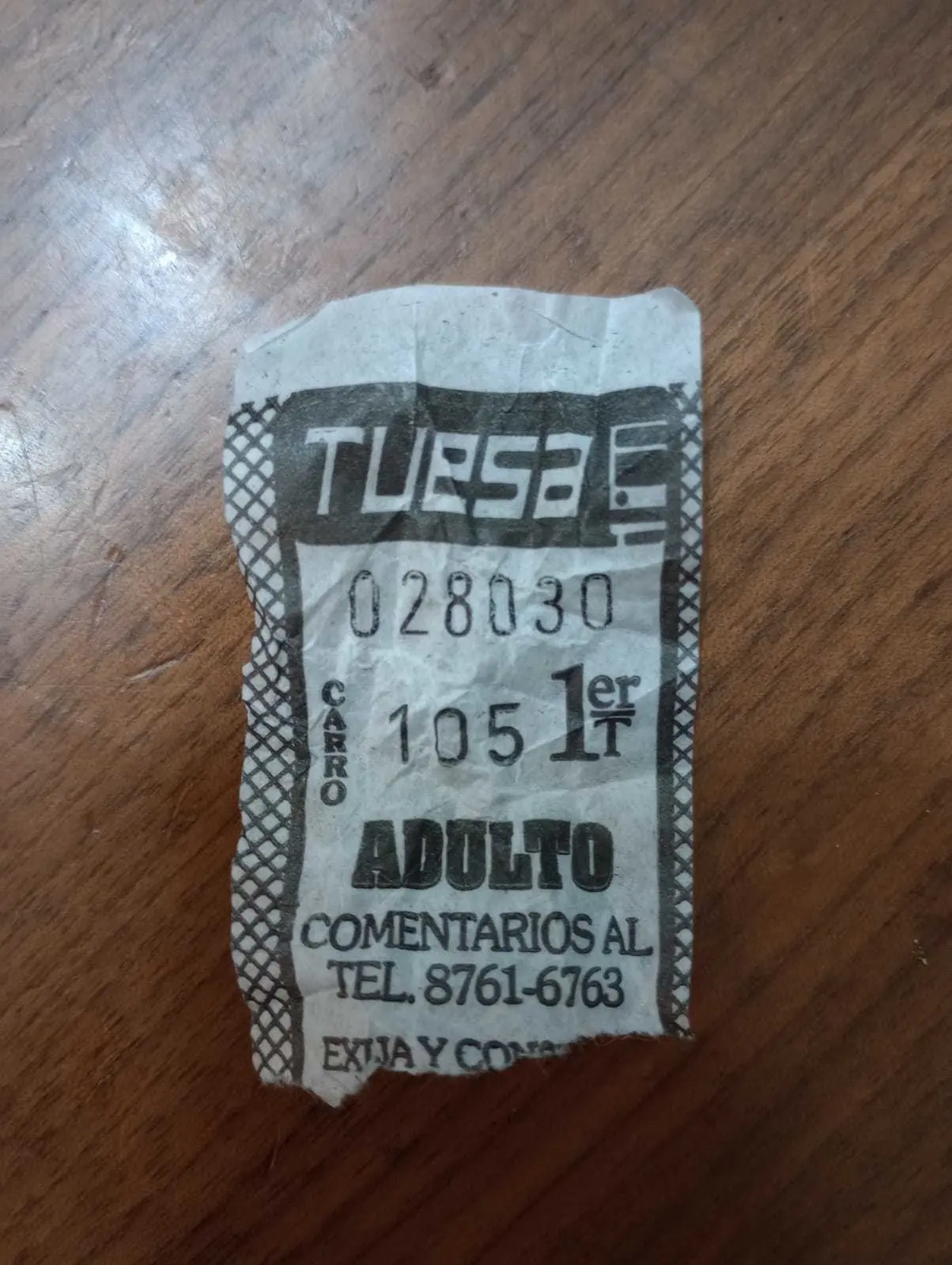 ¡Se cae a pedazos! Pasajeros se la rifan en ruta 223 de Juárez, Nuevo León