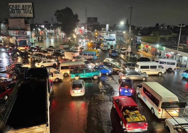 VIDEO: Convierte lluvia calles y avenidas de Ixtapaluca en ríos y arroyos