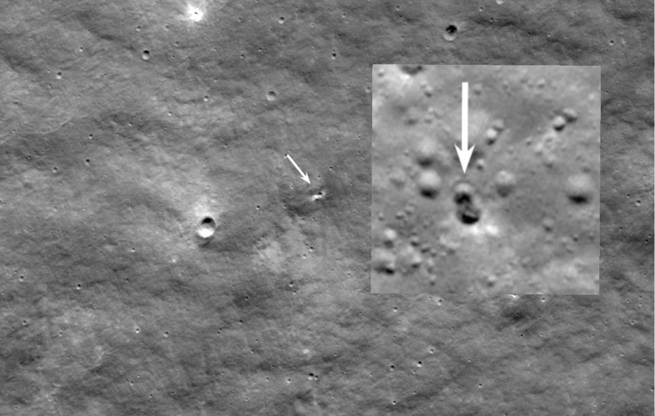 La NASA asegura ahora que en base a imágenes tomadas antes y después de la misión en esa zona se aprecia un nuevo “cráter de impacto” probablemente de la misión rusa. Foto: Especial/ Twitter