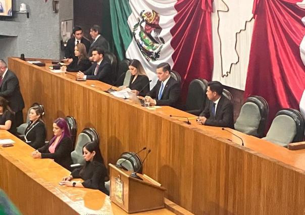 Diputados del PRI y PAN denuncian persecución política