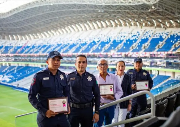 Galardona Cristina Díaz a Héroes de Guadalupe