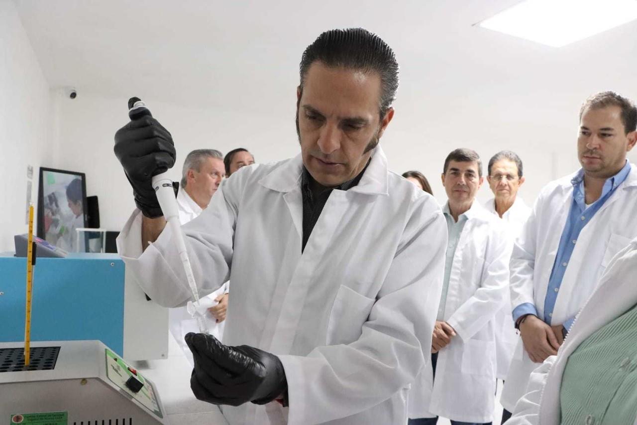 El gobierno de Nuevo León inauguró el primer Laboratorio de Análisis y Prevención del Huanglongbing. Foto. Cortesía