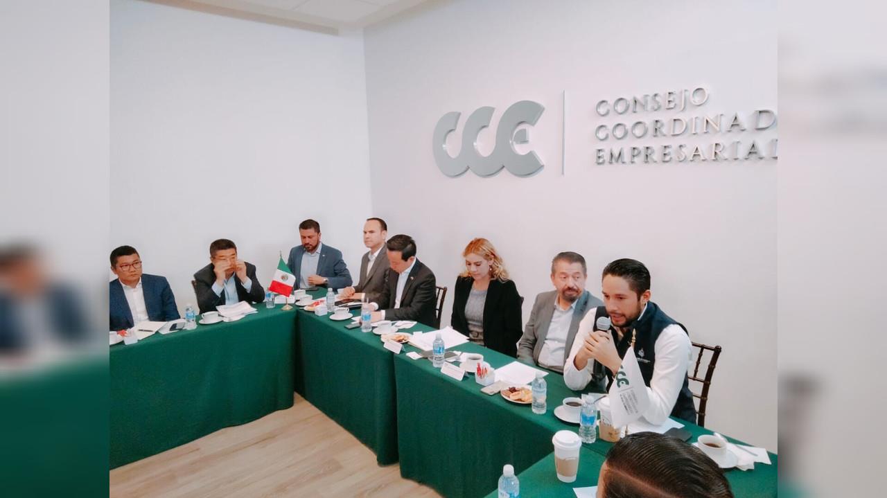 Inversionistas chinos se reúnen con empresarios duranguenses
