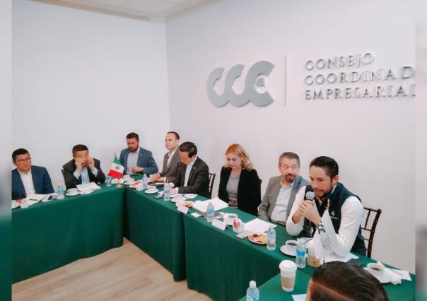 Inversionistas chinos se reúnen con empresarios duranguenses
