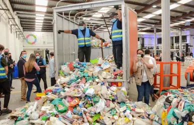 Ayudan al medio ambiente, reciclan 2 mil 600 de plástico en Ecatepec