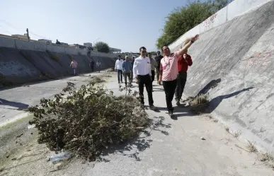 Realiza Monterrey retiro de basura en canal de Solidaridad