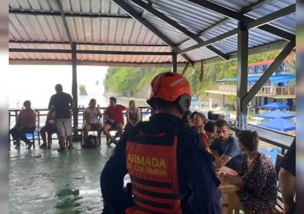 Asaltan a 34 turistas de embarcación y los obligan a saltar al agua en Colombia