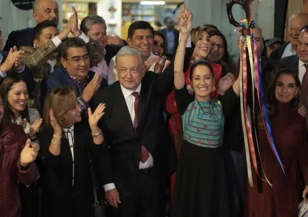 Recibe Claudia Sheinbaum el bastón de mando; promete resguardar el legado