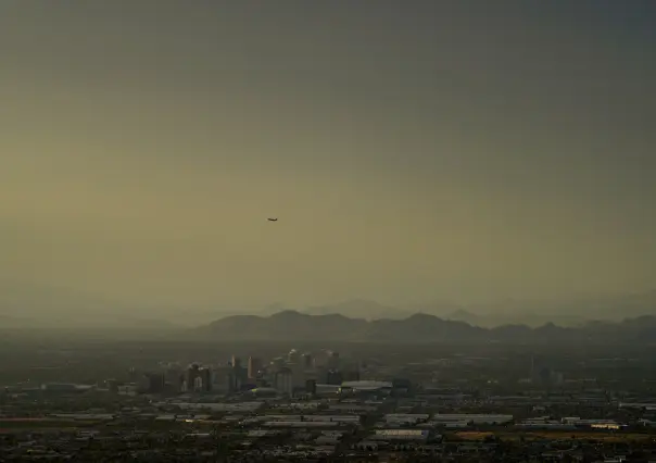 Phoenix a punto de romper récord de calor: 54 días con más de 43 °C