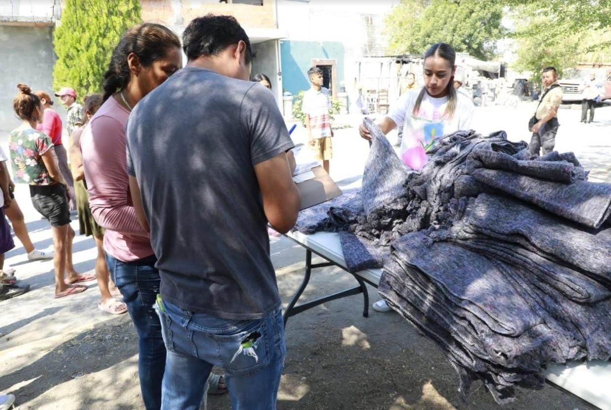 Brinda Gobierno de Escobedo apoyo a familias afectadas por incendio